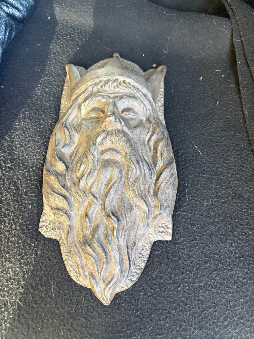 Medieval style kings head cast iron decor